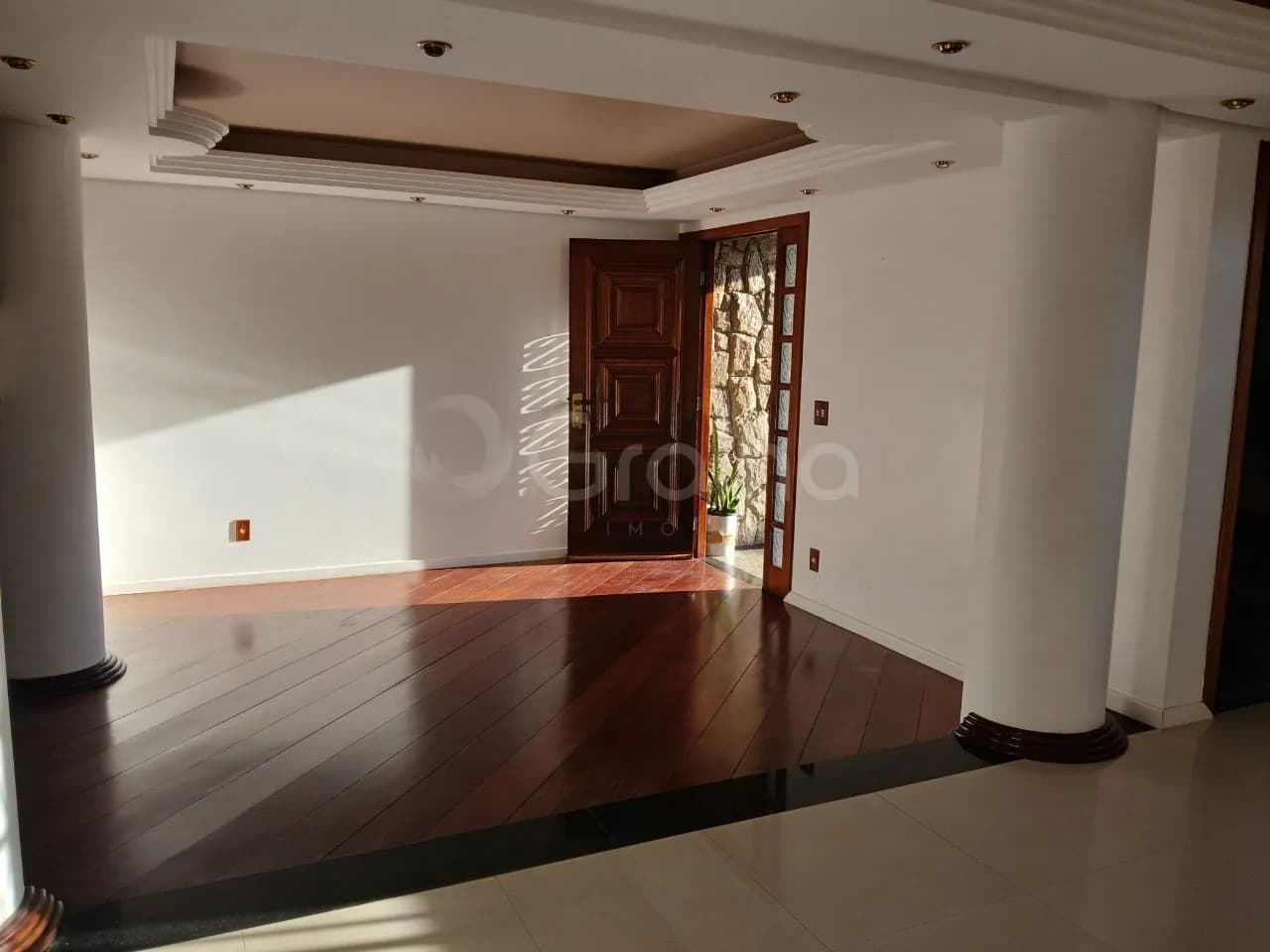 Casa de condomínio para venda com 5 dormitórios em Côrrego Grande com 285 m² — foto 4