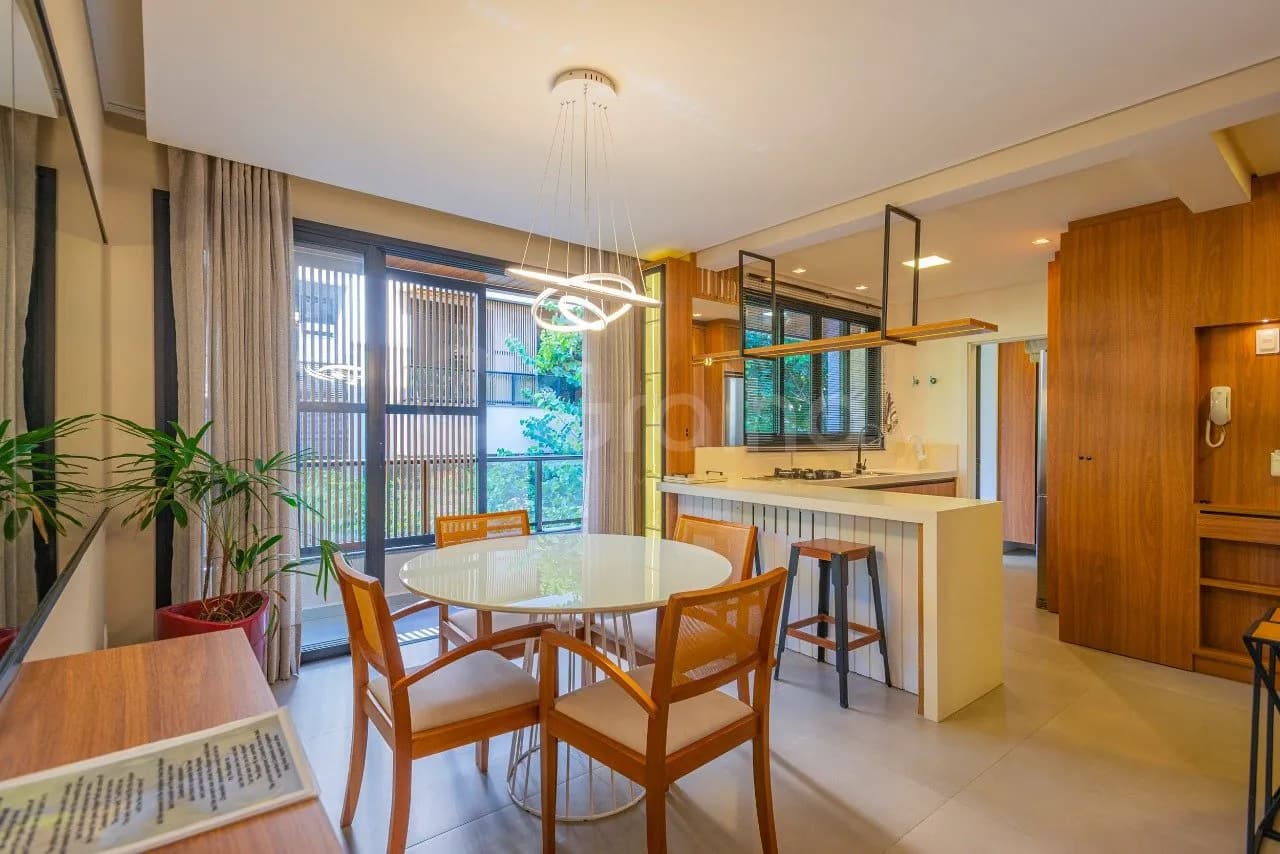 Apartamento para venda com 2 dormitórios em Jurerê com 102 m² — foto principal