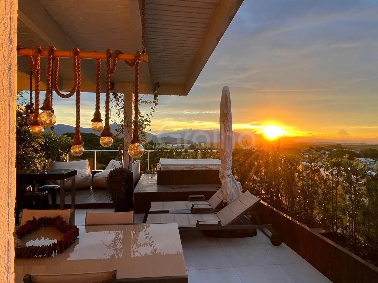 Cobertura para venda com 2 dormitórios em Campeche com 140 m² — foto principal