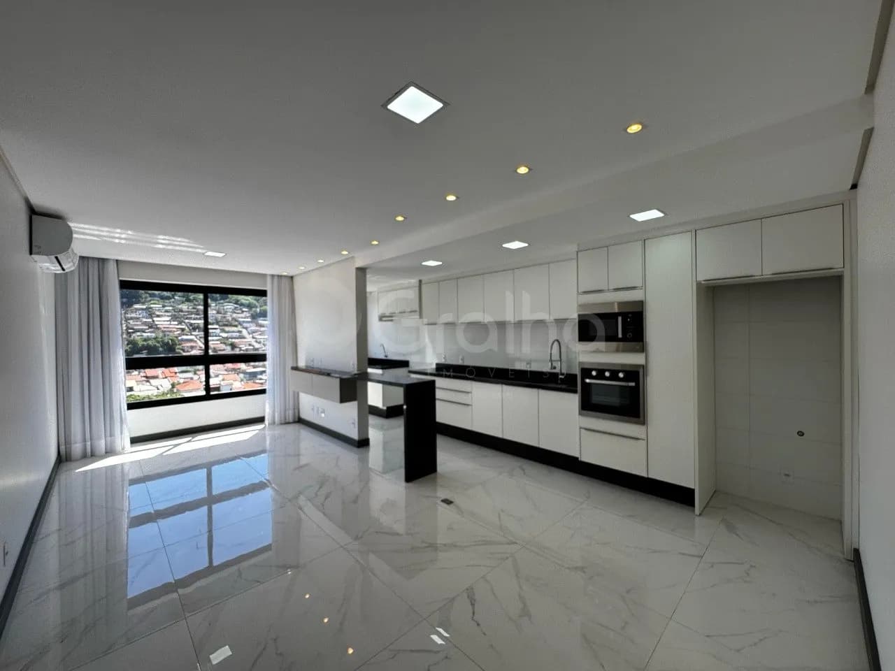 Apartamento para venda com 2 dormitórios em Saco Dos Limões com 72 m² — foto principal