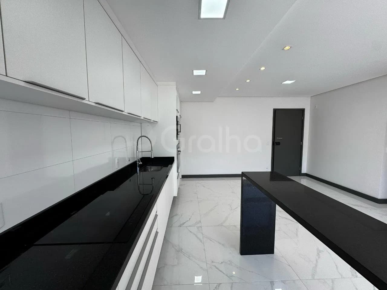 Apartamento para venda com 2 dormitórios em Saco Dos Limões com 72 m² — foto 4