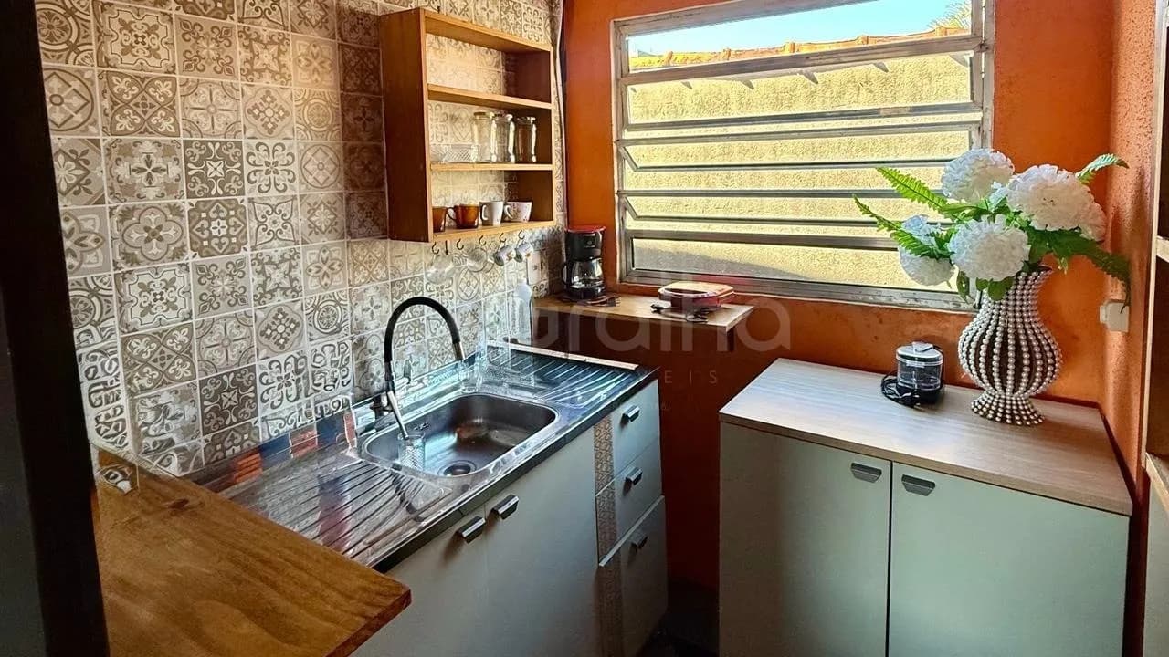 Casa para venda com 4 dormitórios em Campeche com 90 m² — foto 2