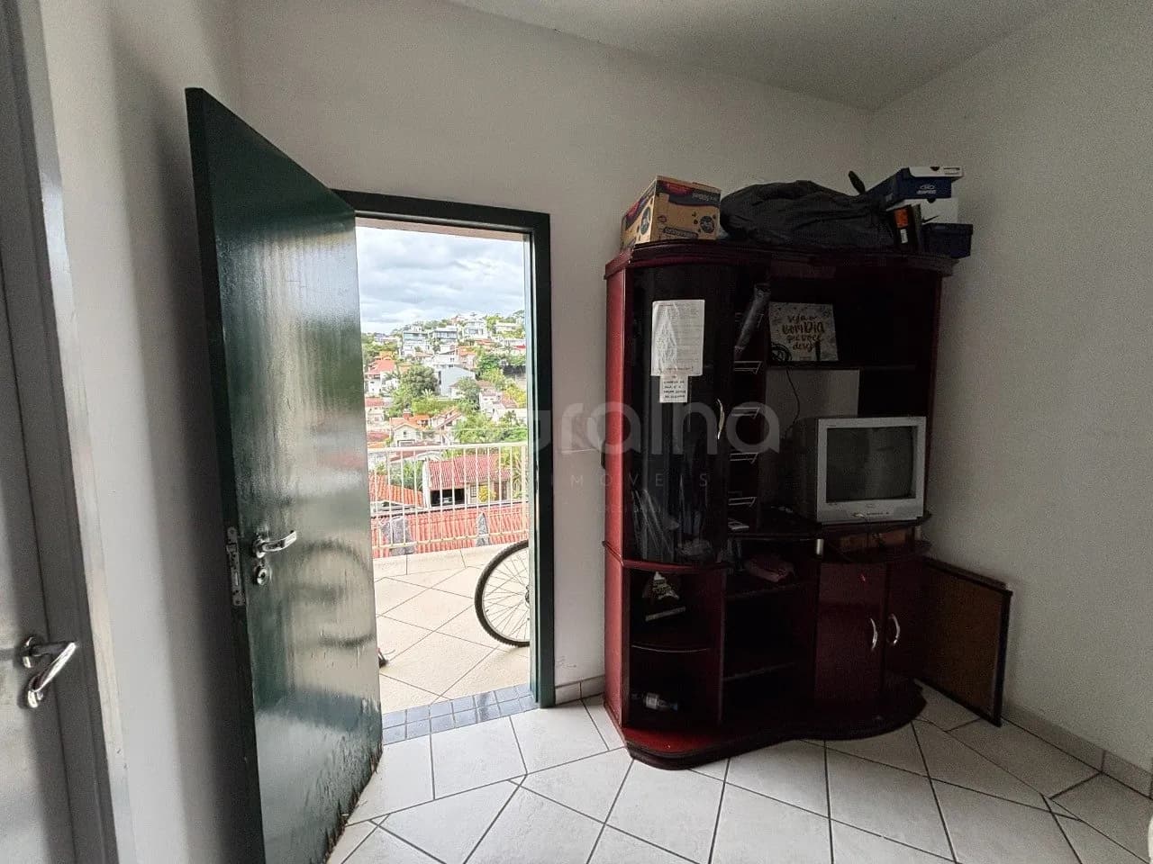 Casa para venda com 12 dormitórios em Pantanal com 228 m² — foto 4