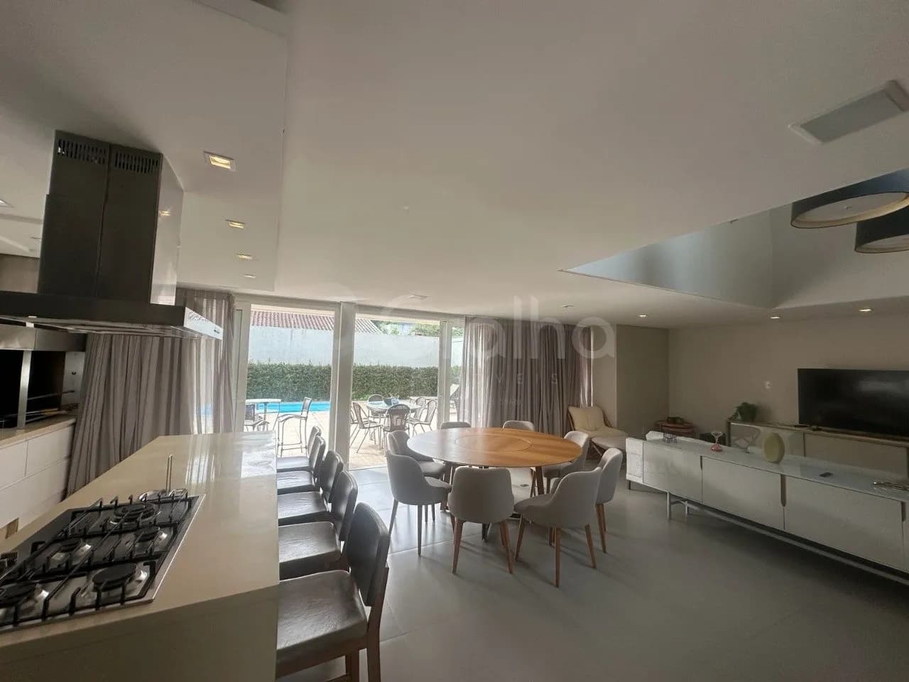 Casa para venda com 3 dormitórios em Santa Mônica com 276 m² — foto 3
