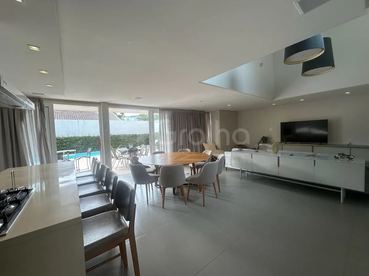 Casa para venda com 3 dormitórios em Santa Mônica com 276 m² — foto 4