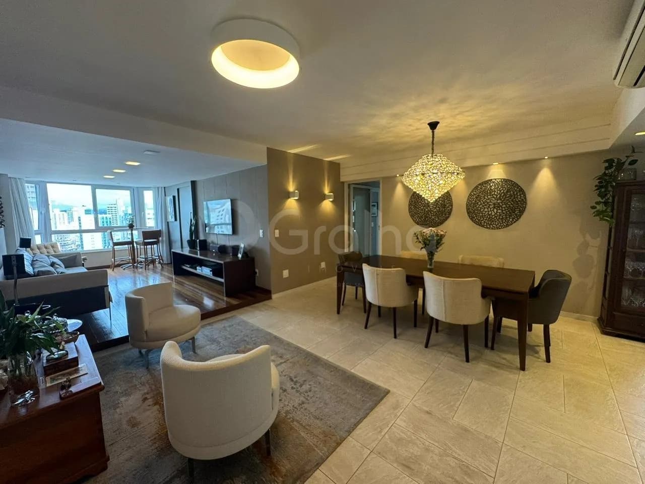 Apartamento para venda com 3 dormitórios em Campinas com 129 m² — foto principal