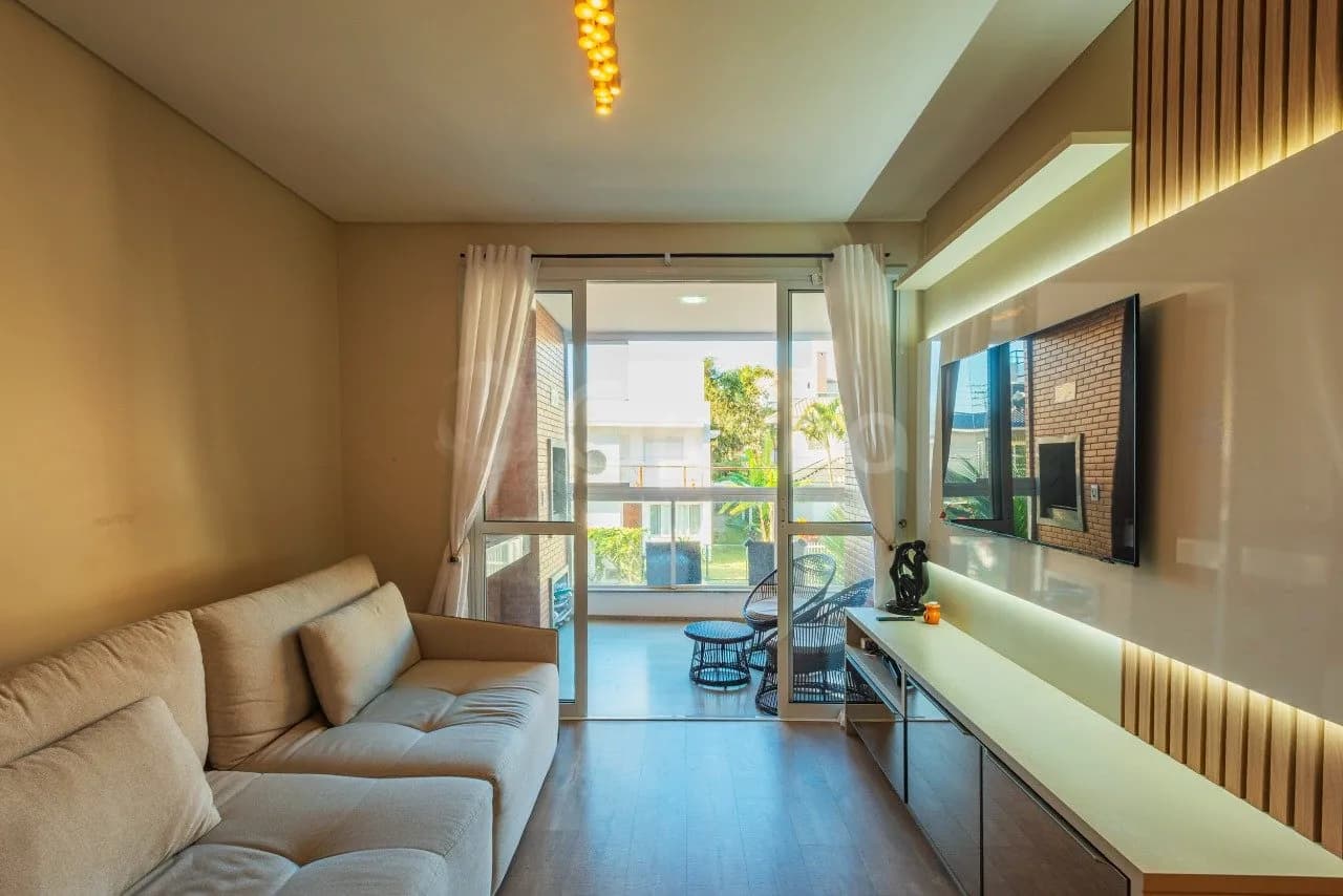 Apartamento para venda com 3 dormitórios em Pântano Do Sul com 100 m² — foto principal