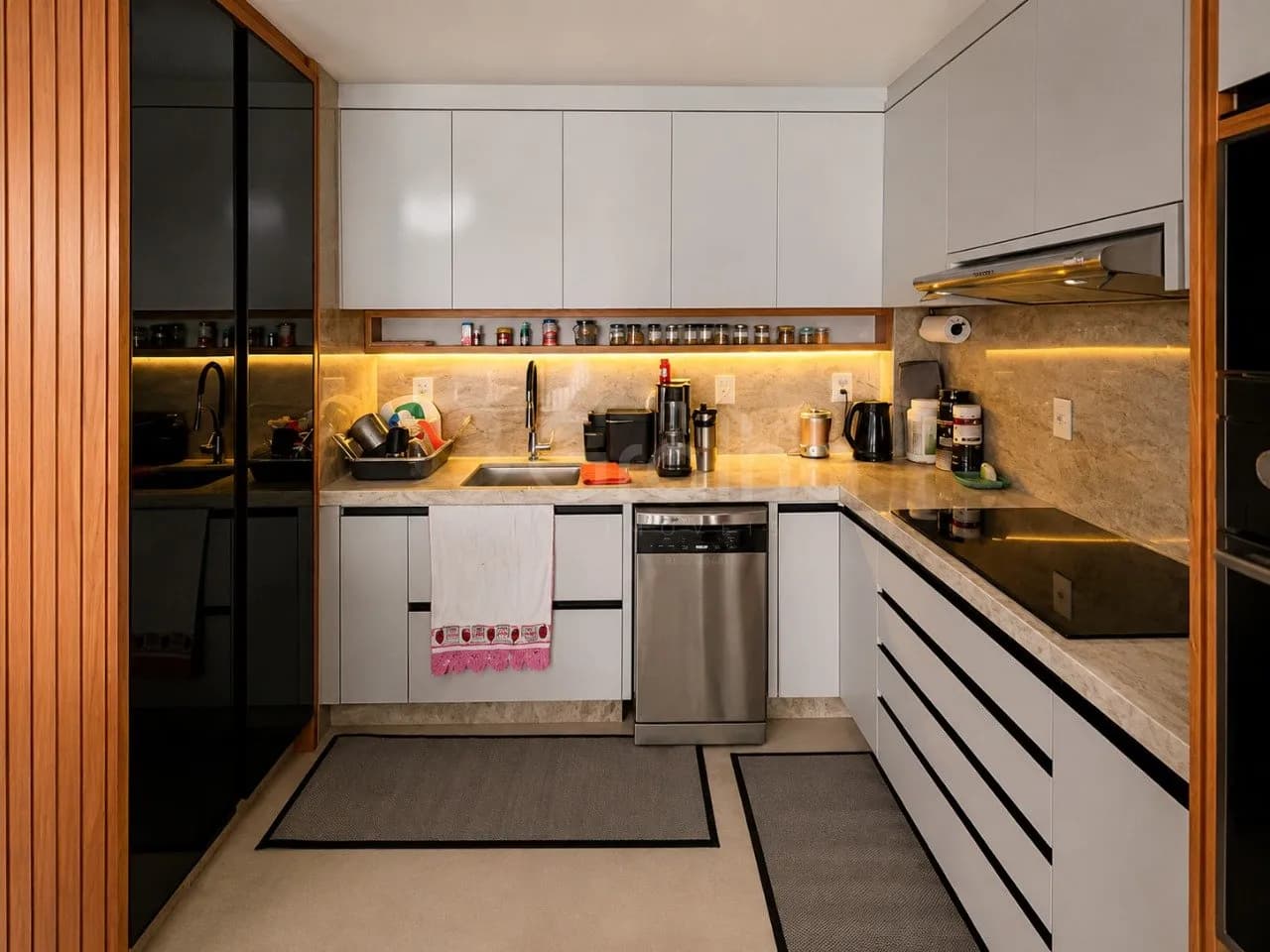 Apartamento para venda com 3 dormitórios em Barreiros com 134 m² — foto 4