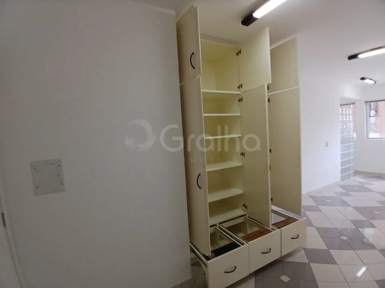 Sala comercial para venda em Trindade com 29 m² — foto 3