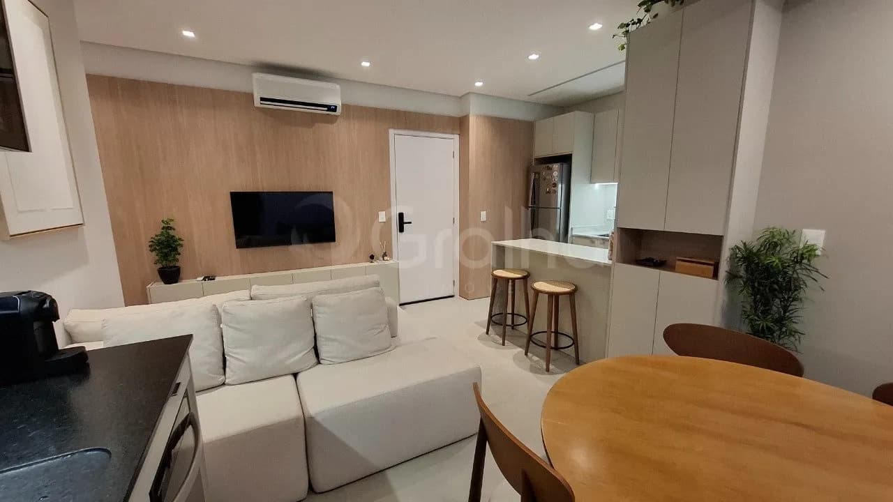 Apartamento para venda com 2 dormitórios em Carvoeira com 56 m² — foto principal