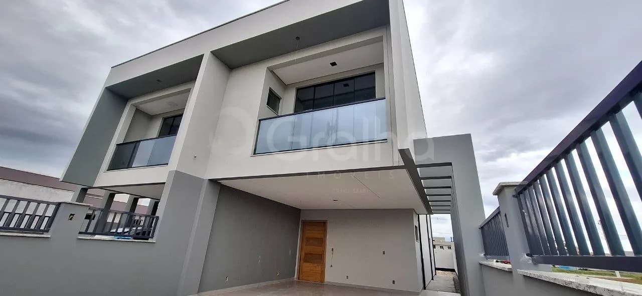 Casa para venda com 3 dormitórios em Sertao Do Maruim com 161 m² — foto principal