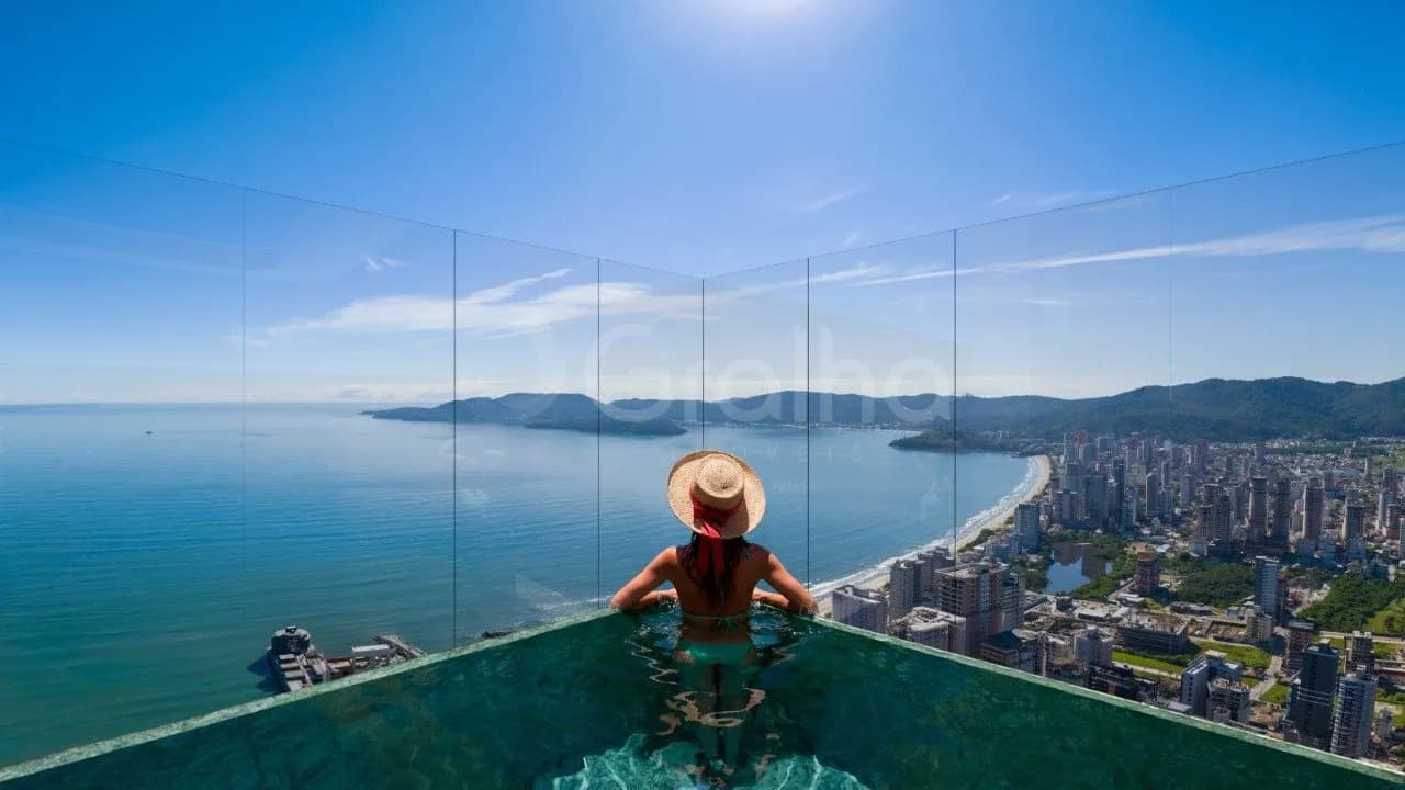 Apartamento para venda com 4 dormitórios em Meia Praia com 200 m² — foto 3