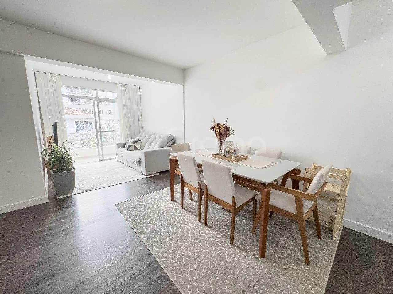 Apartamento para venda com 3 dormitórios em Balneário com 111 m² — foto 2
