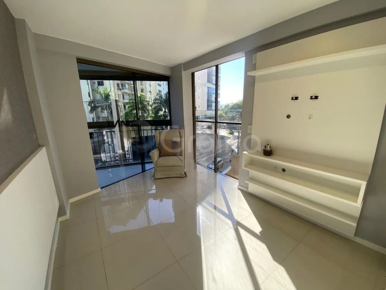 Apartamento para venda com 2 dormitórios em Agronômica com 82 m² — foto 5