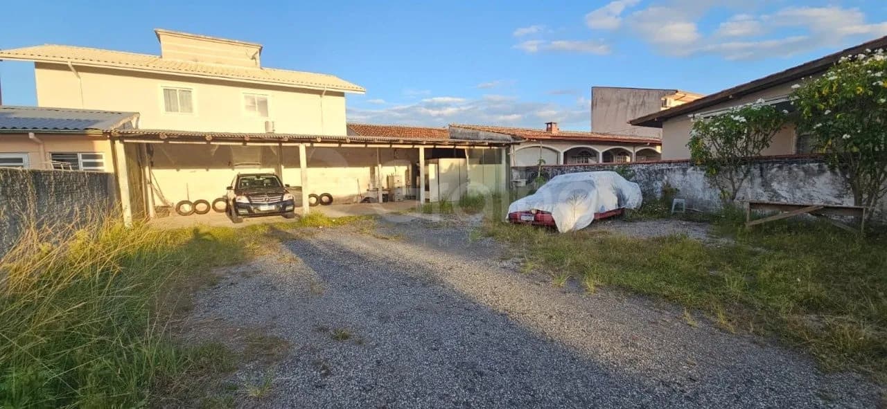 Terreno para venda em Carianos com 362 m² — foto 4