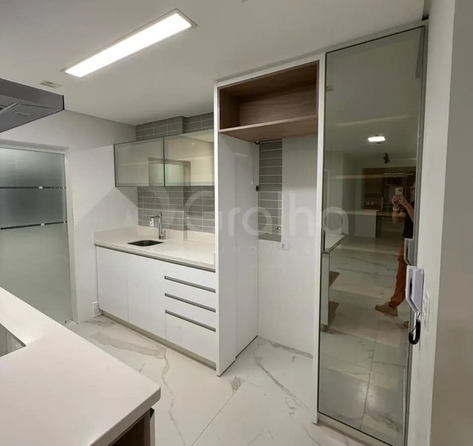 Apartamento para venda com 2 dormitórios em Coqueiros com 81 m² — foto 4