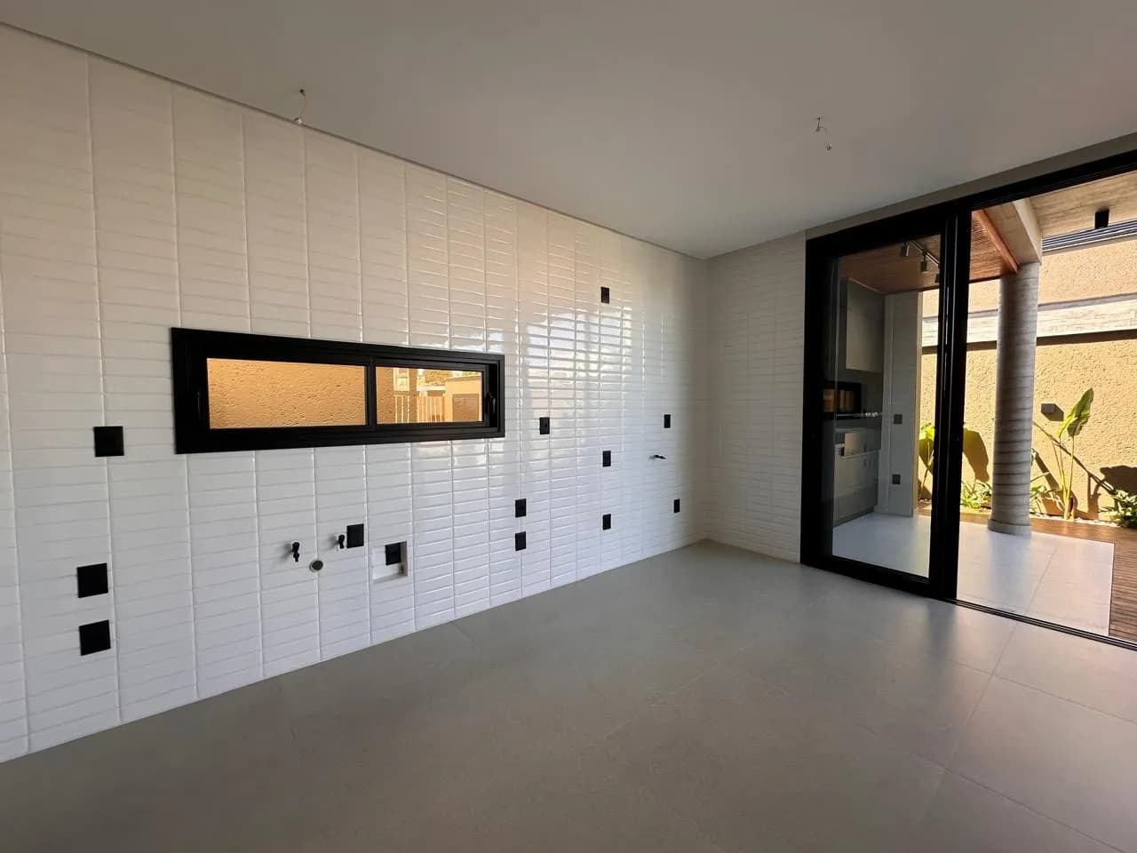 Casa para venda com 4 dormitórios em Campeche com 244 m² — foto 2