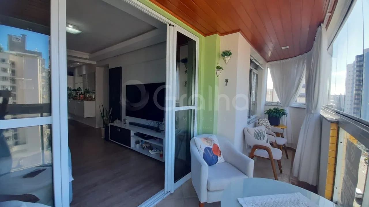 Apartamento para venda com 3 dormitórios em Campinas com 100 m² — foto 2