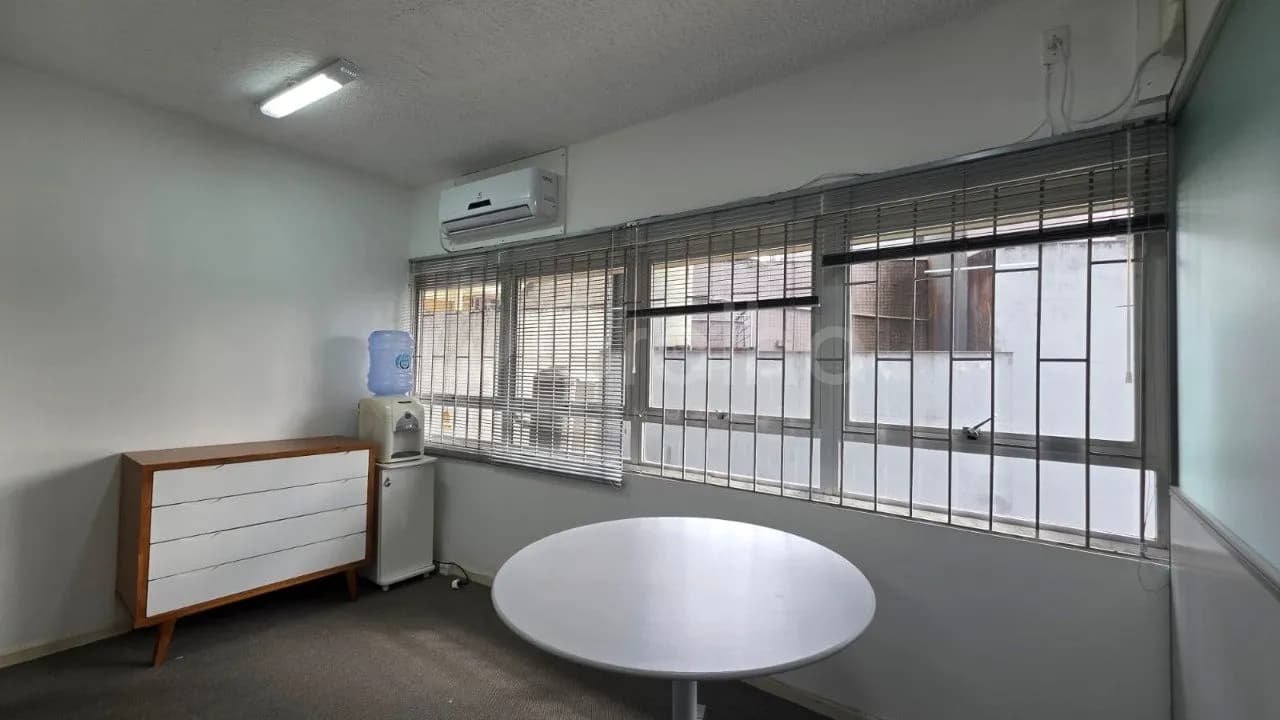 Sala comercial para venda em Centro com 43 m² — foto 2