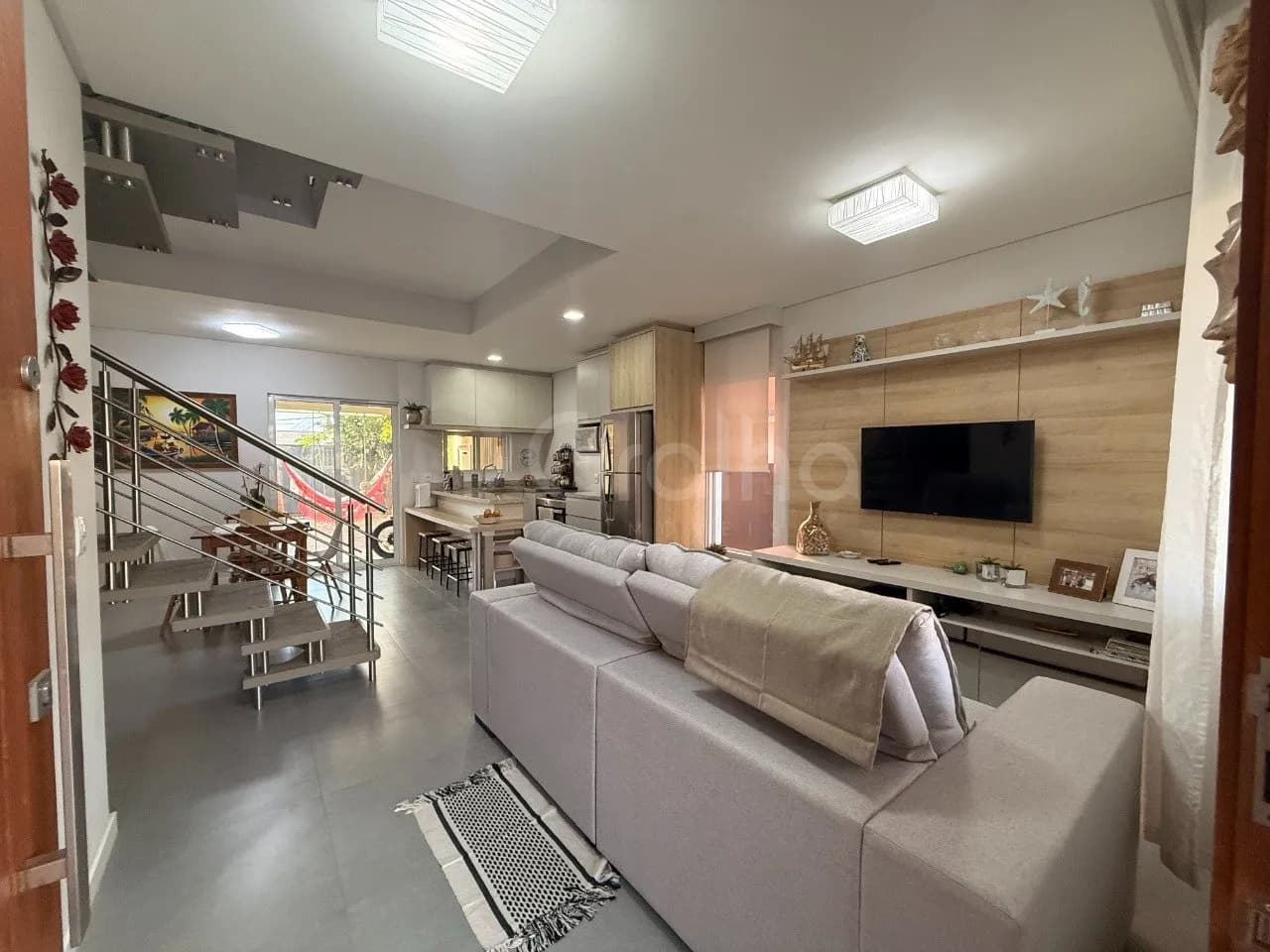 Casa para venda com 3 dormitórios em Ribeirão da Ilha com 113 m² — foto principal