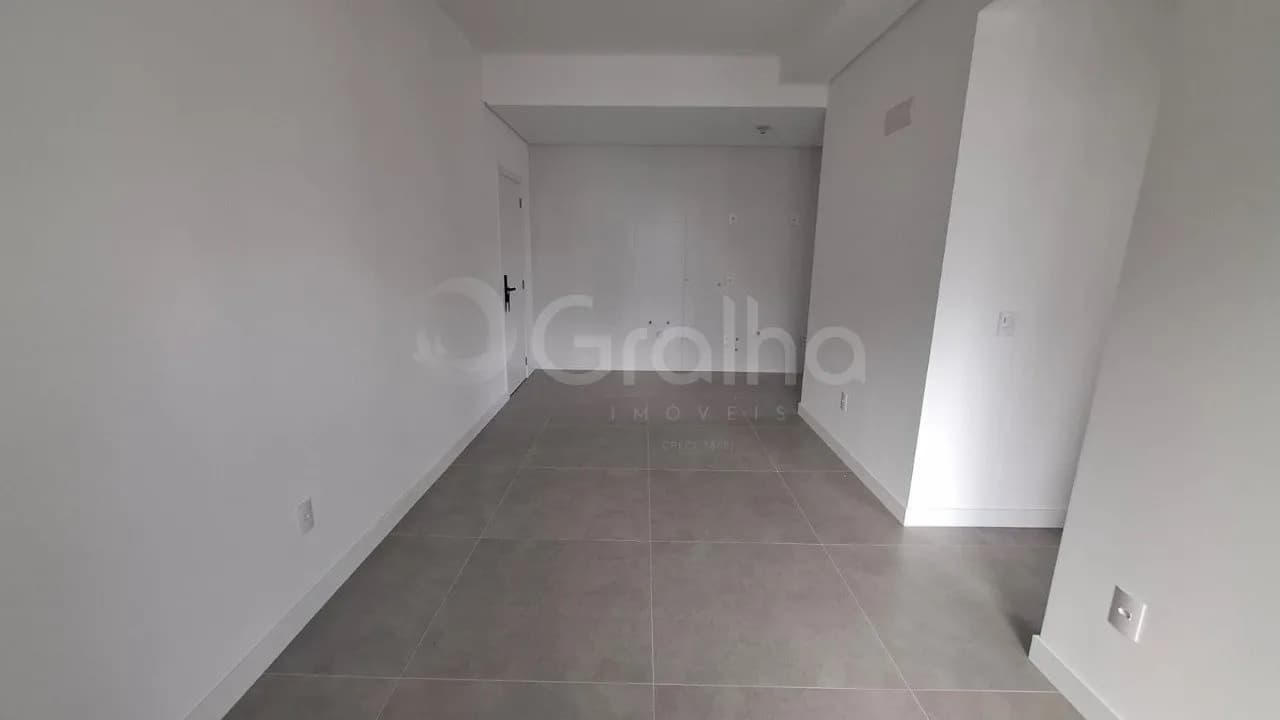 Apartamento para venda com 2 dormitórios em Centro com 66 m² — foto 2