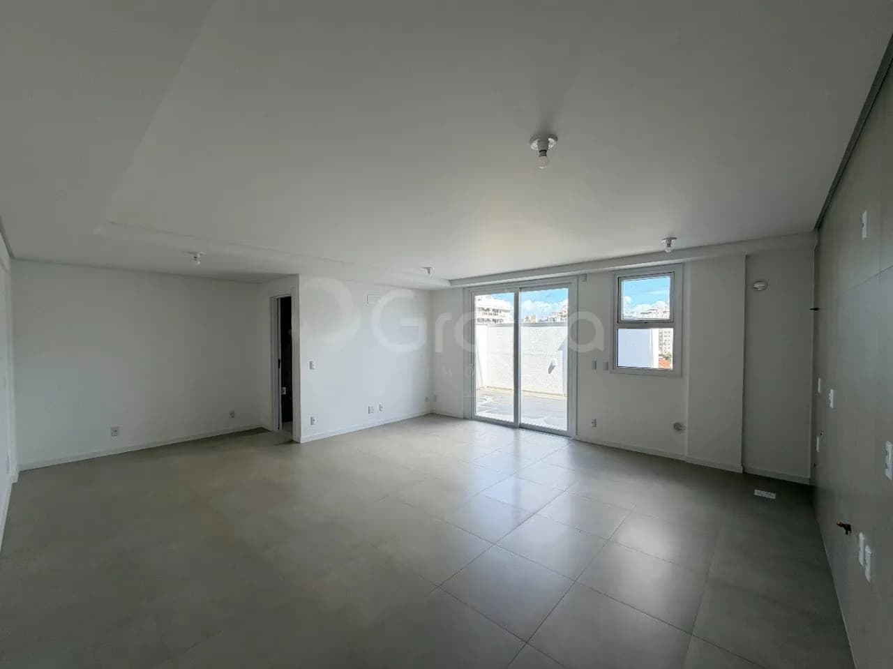 Apartamento para venda com 1 dormitório, em Centro com 39 m² — foto principal