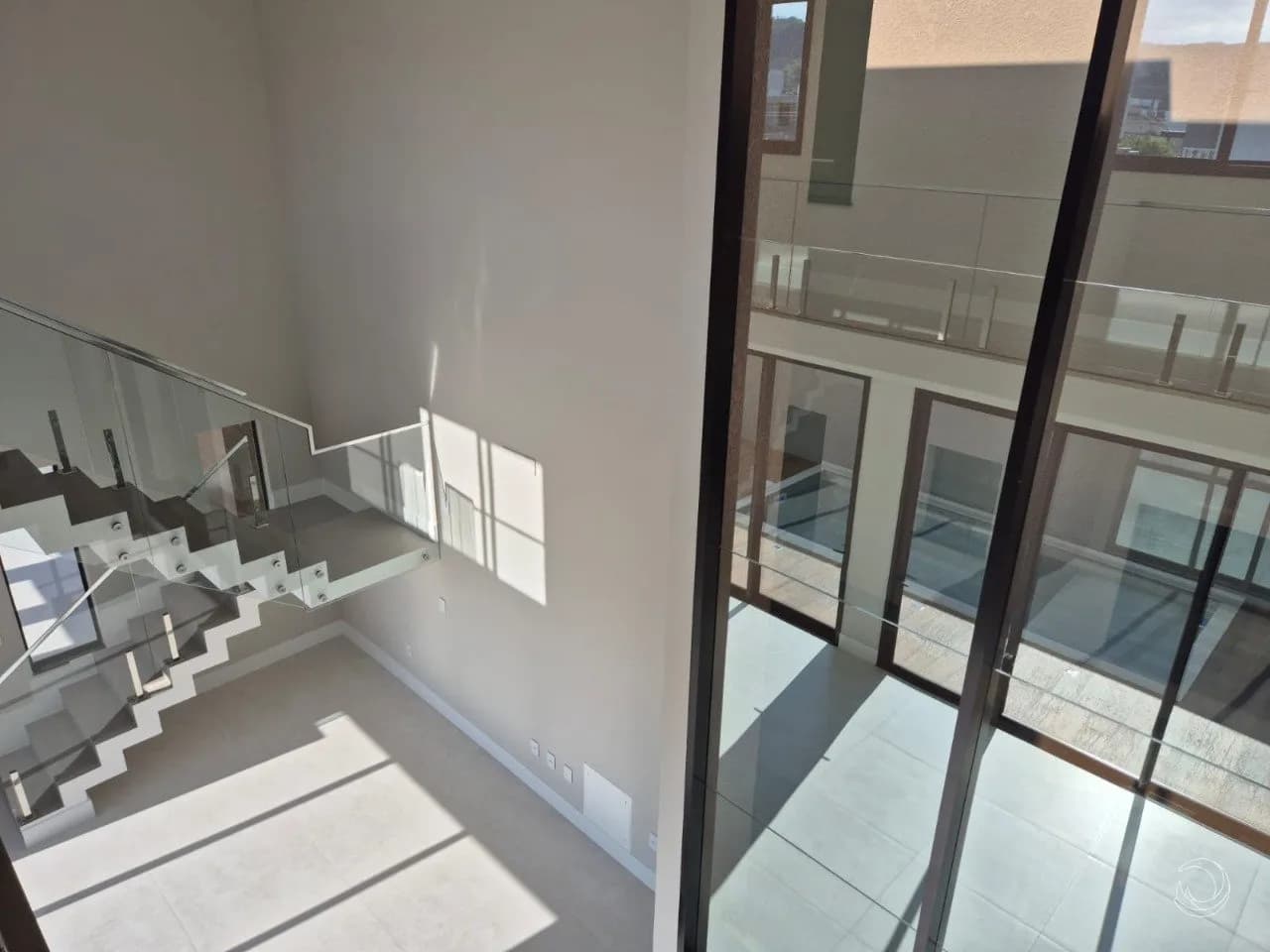 Casa para venda com 4 dormitórios em Ingleses Do Rio Vermelho com 215 m² — foto 3