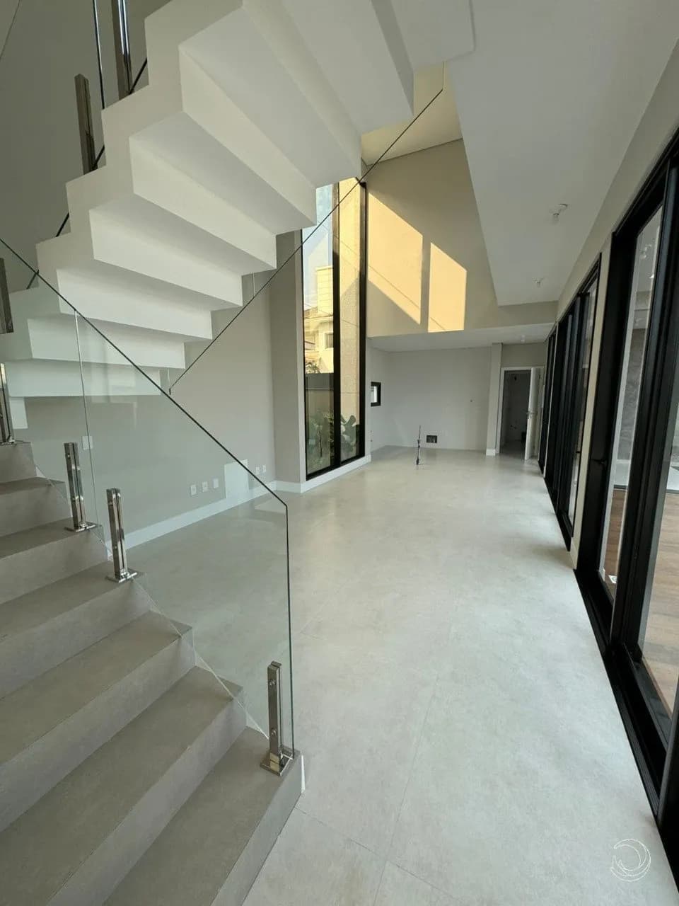 Casa para venda com 4 dormitórios em Ingleses Do Rio Vermelho com 215 m² — foto 5