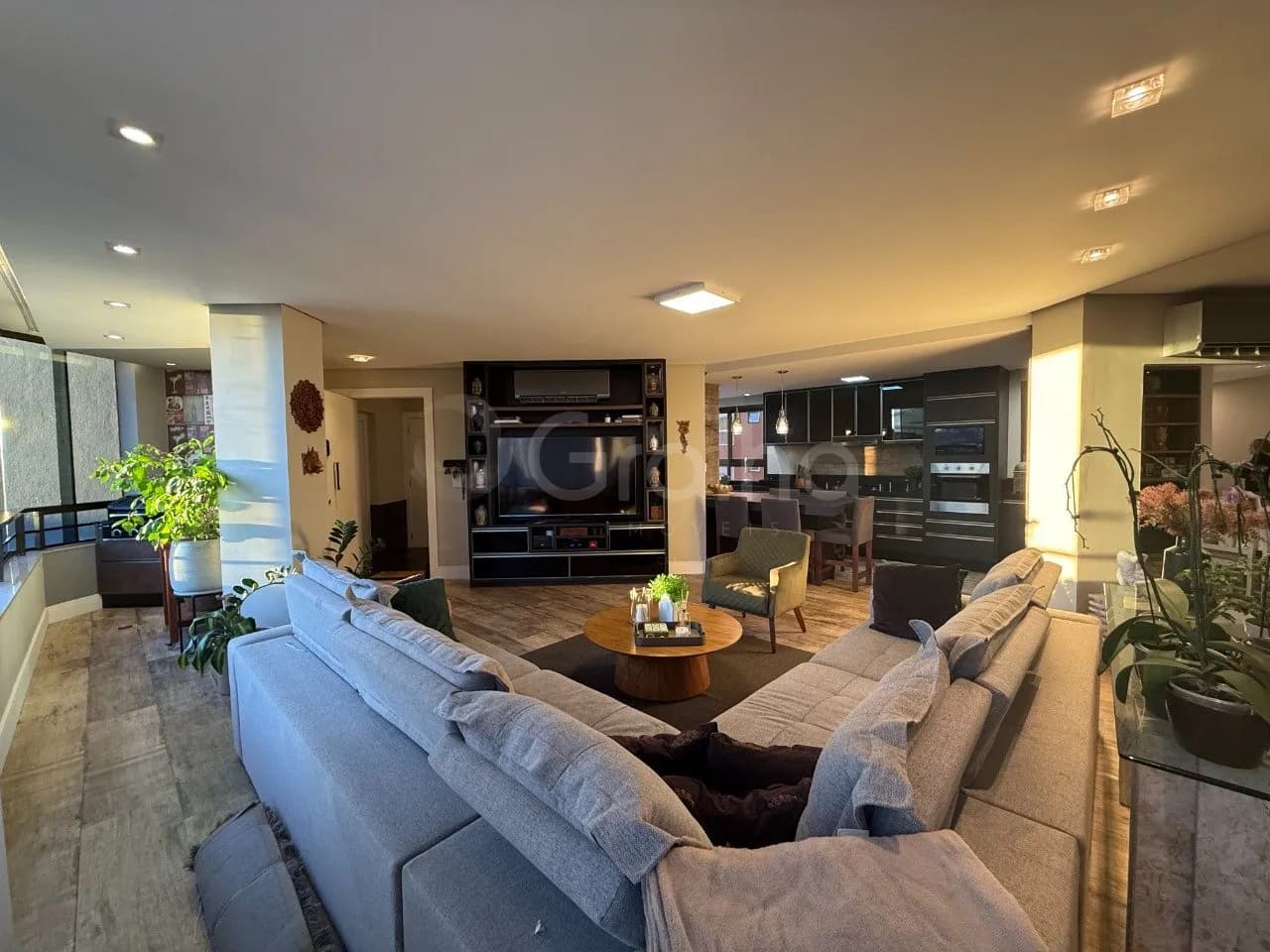 Apartamento para venda com 4 dormitórios em Agronômica com 206 m² — foto 3