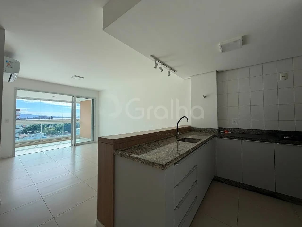 Apartamento para venda com 3 dormitórios em Barreiros com 106 m² — foto principal