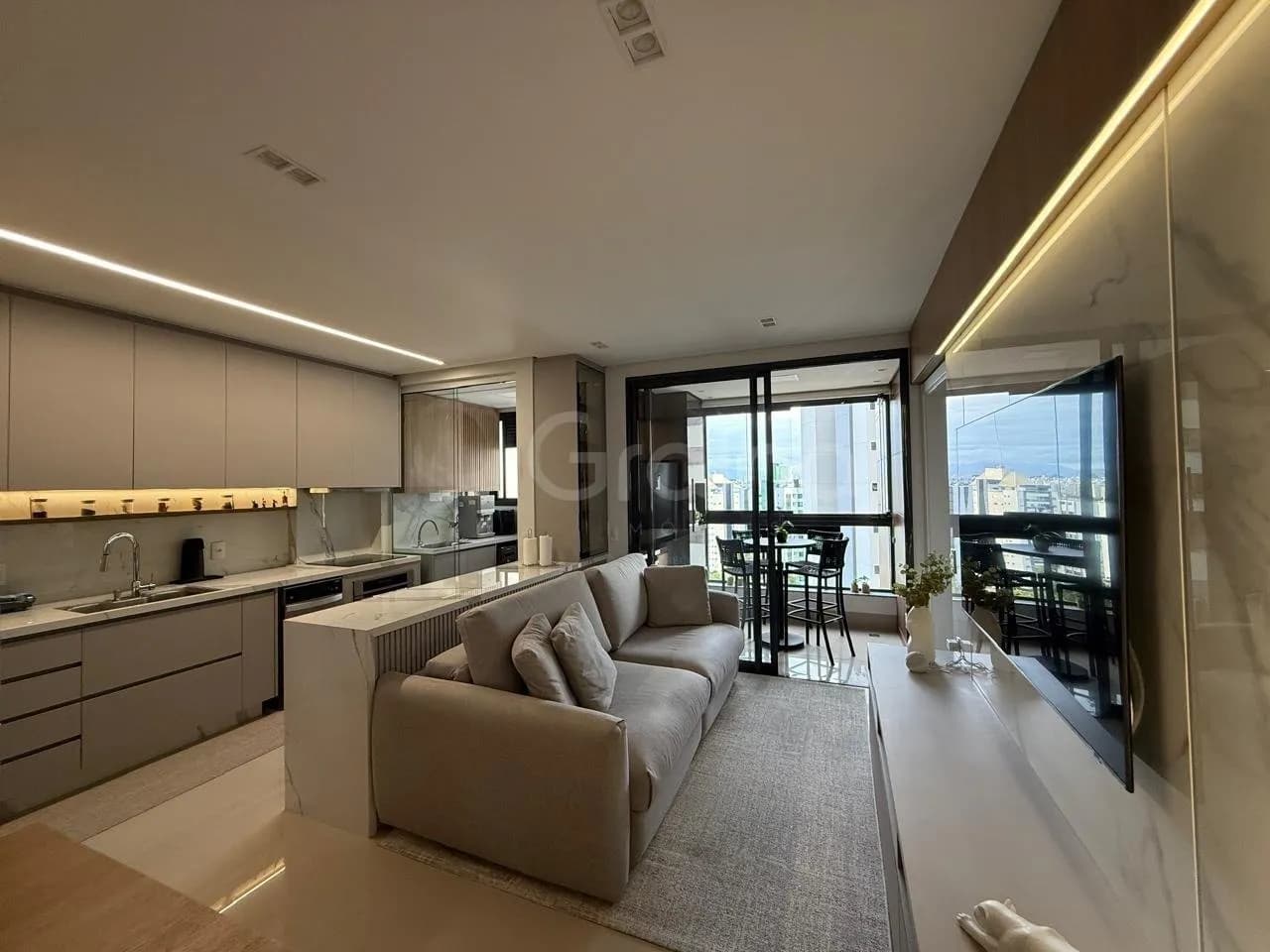 Apartamento para venda com 2 dormitórios em Agronômica com 79 m² — foto 4