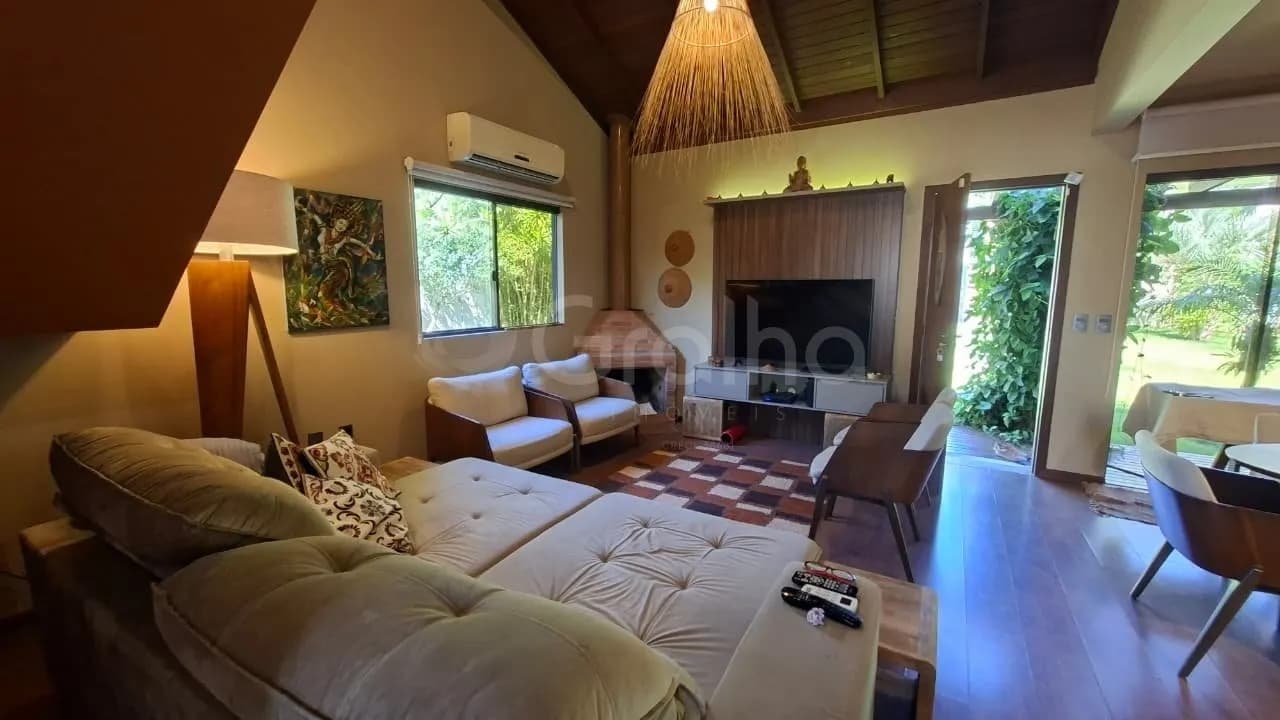 Casa para venda com 4 dormitórios em Pântano Do Sul com 280 m² — foto principal