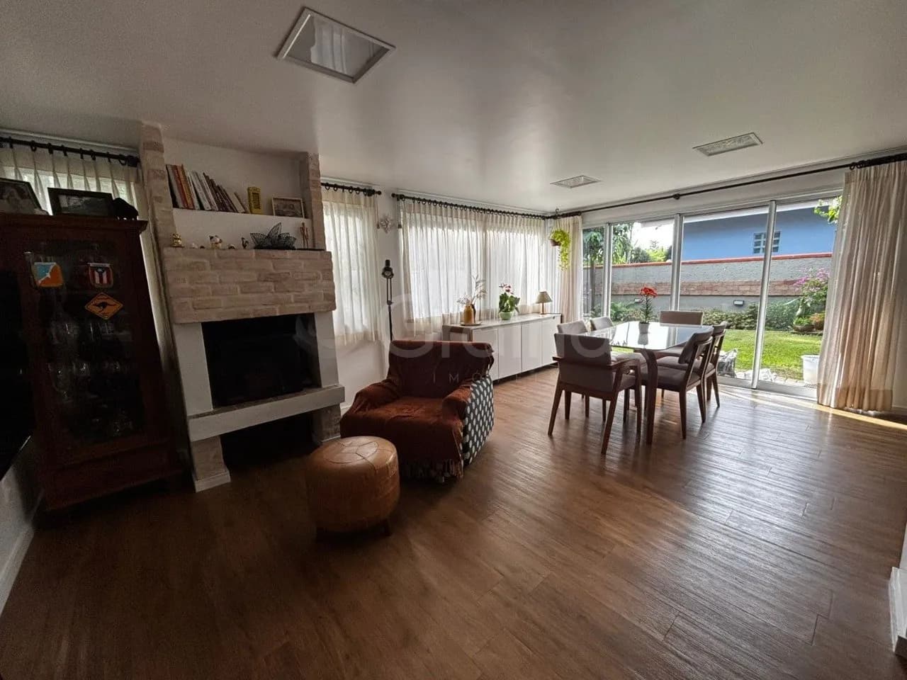 Casa para venda com 3 dormitórios em Carianos com 166 m² — foto principal