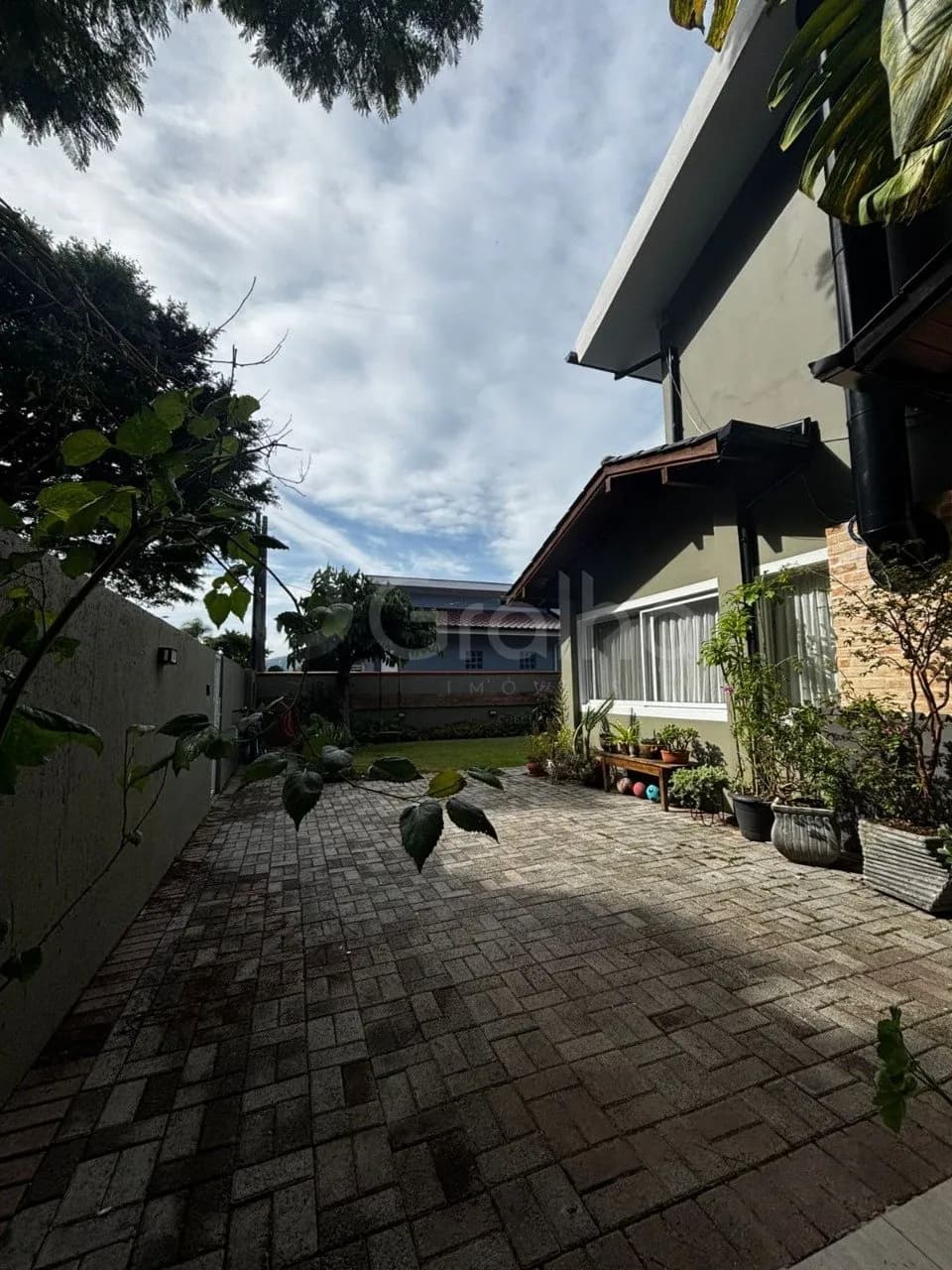 Casa para venda com 3 dormitórios em Carianos com 166 m² — foto 2