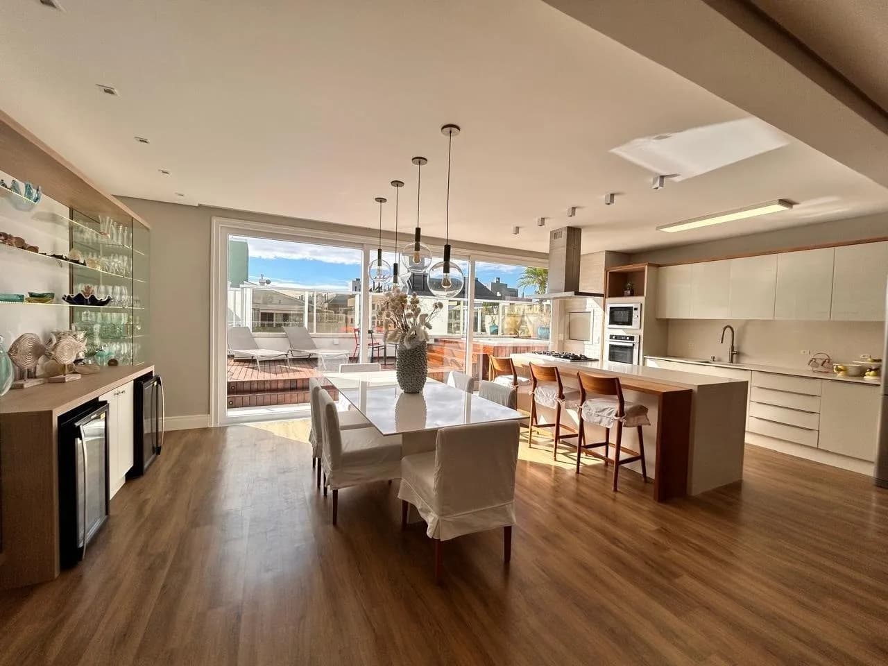 Cobertura para venda com 3 dormitórios em Jurerê com 190 m² — foto principal