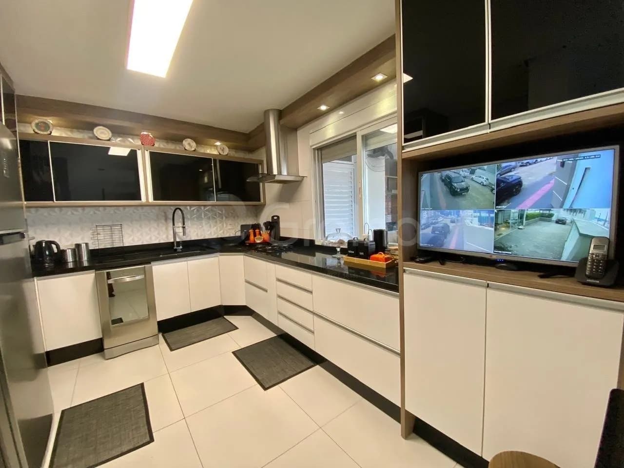 Casa para venda com 3 dormitórios em Balneário com 194 m² — foto principal