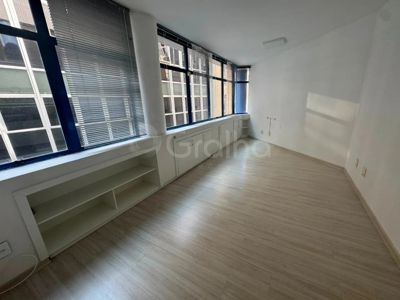 Sala comercial para venda em Centro com 42 m² — foto 4