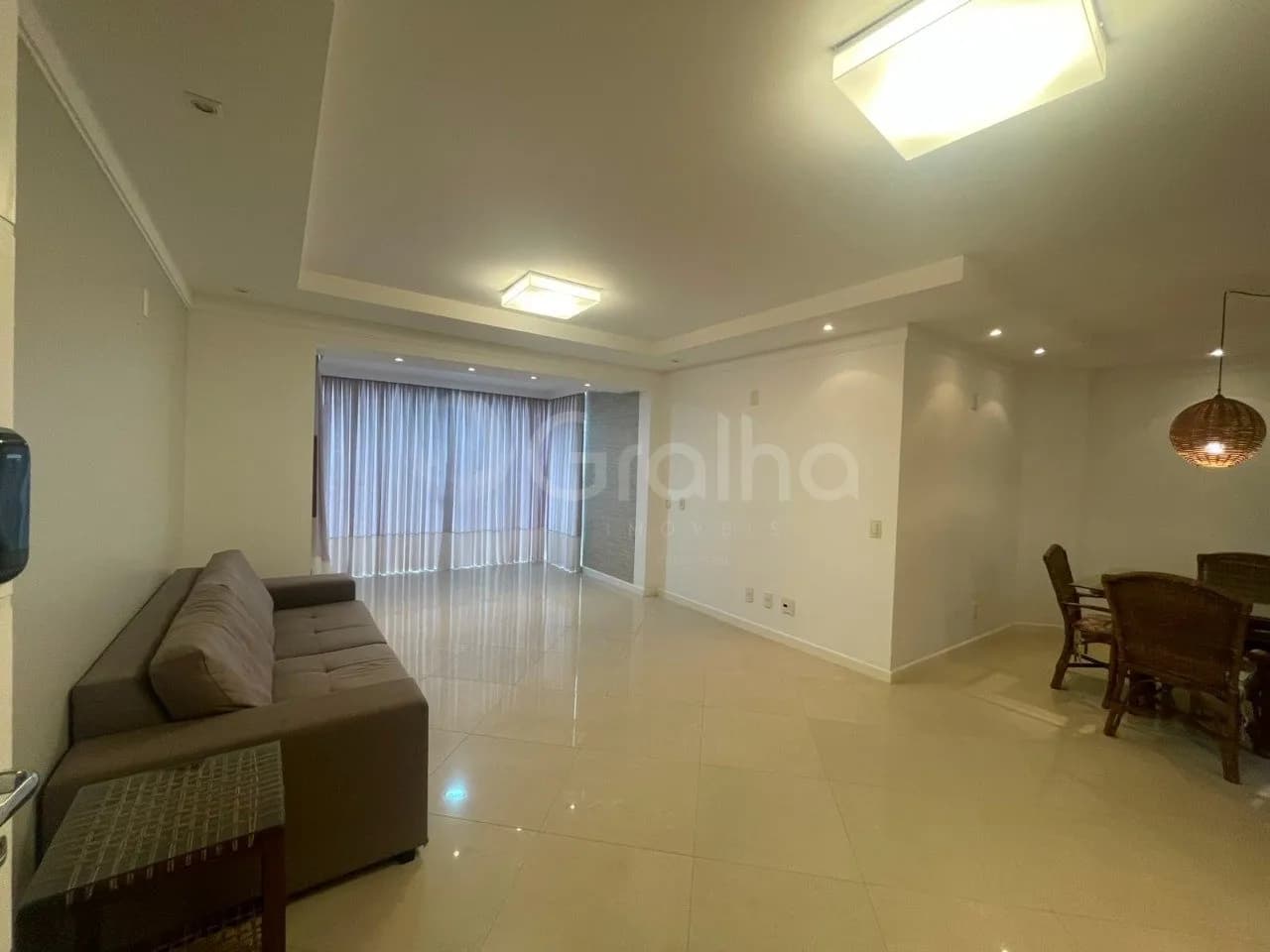 Apartamento garden para venda com 3 dormitórios em Centro com 258 m² — foto principal