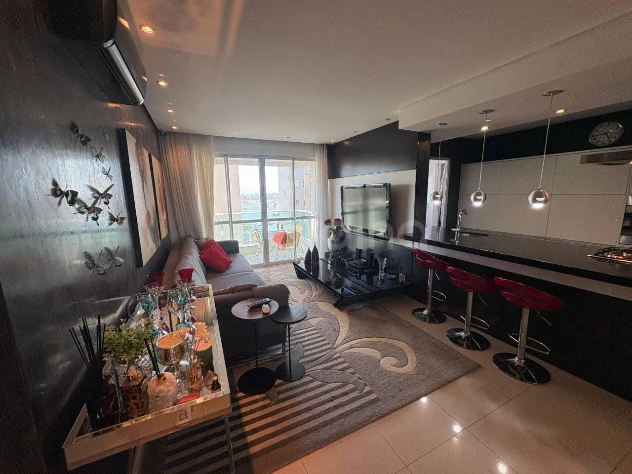 Apartamento para venda com 2 dormitórios em Centro com 97 m² — foto principal