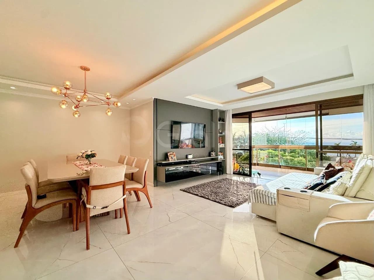 Apartamento para venda com 4 dormitórios em Agronômica com 171 m² — foto principal