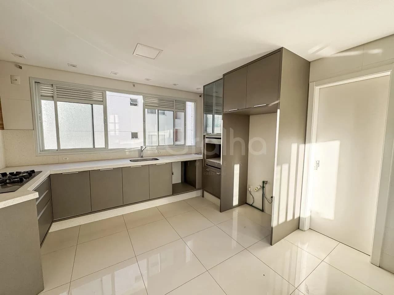 Cobertura para venda com 4 dormitórios em Centro com 324 m² — foto 4