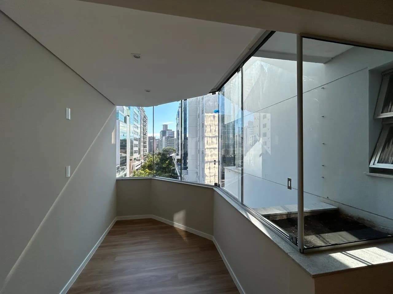 Apartamento para venda com 3 dormitórios em Centro com 112 m² — foto 3