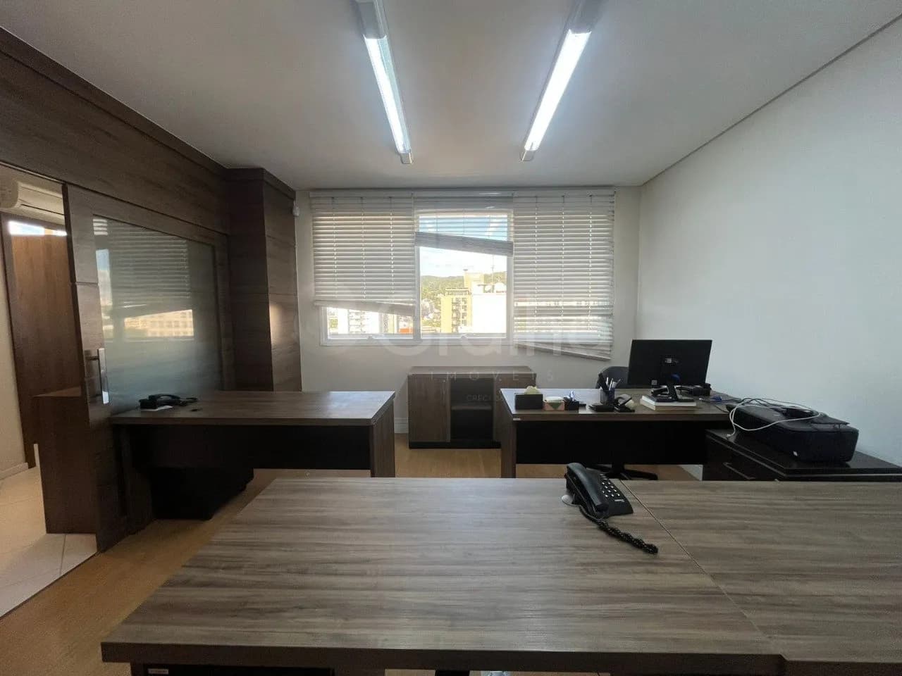 Sala comercial para venda em Trindade com 97 m² — foto 3