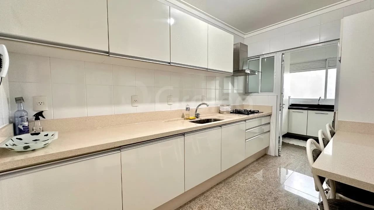 Apartamento para venda com 2 dormitórios em Centro com 97 m² — foto 2