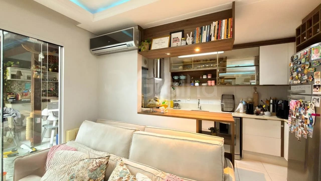 Casa para venda com 2 dormitórios em Madri com 83 m² — foto 2