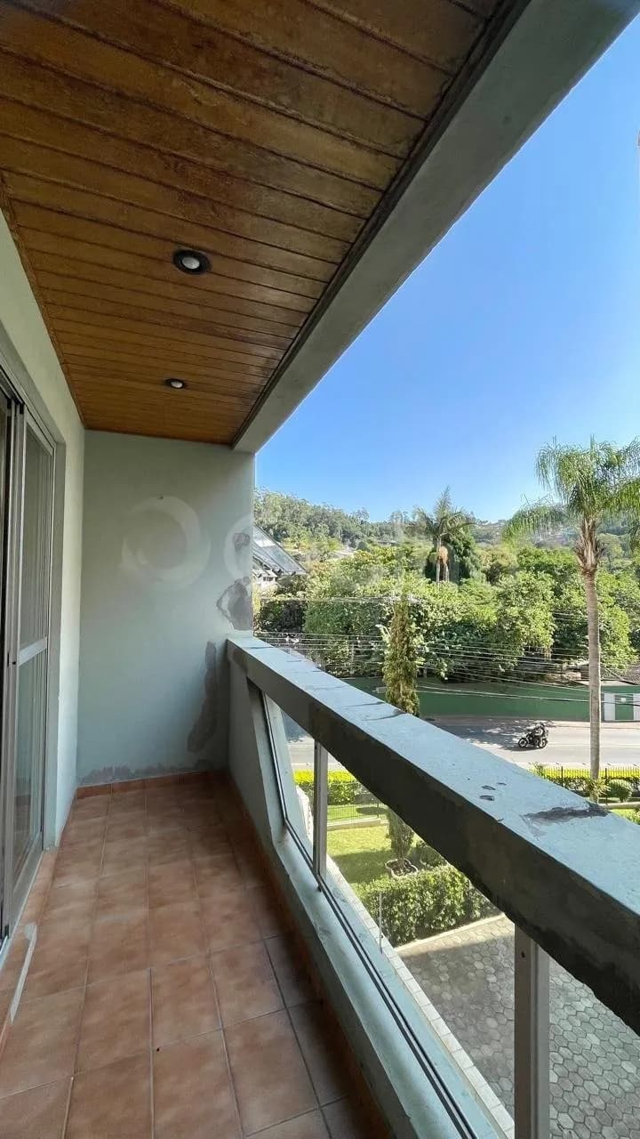 Apartamento para venda com 3 dormitórios em Carvoeira com 86 m² — foto 4