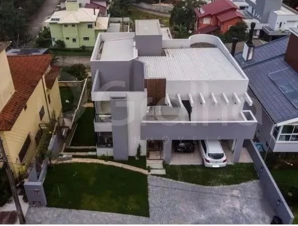 Casa de condomínio para venda com 5 dormitórios em Carvoeira com 200 m²