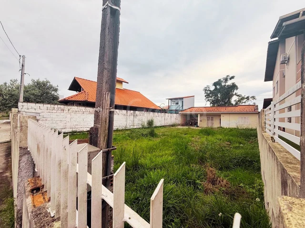 Terreno para venda em Carianos com 360 m² — foto 2