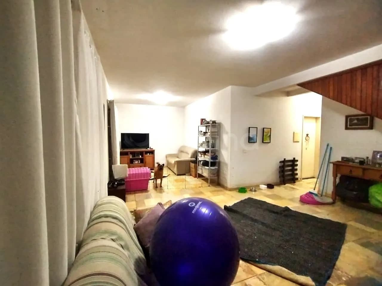 Casa para venda com 5 dormitórios em Coqueiros com 230 m² — foto principal