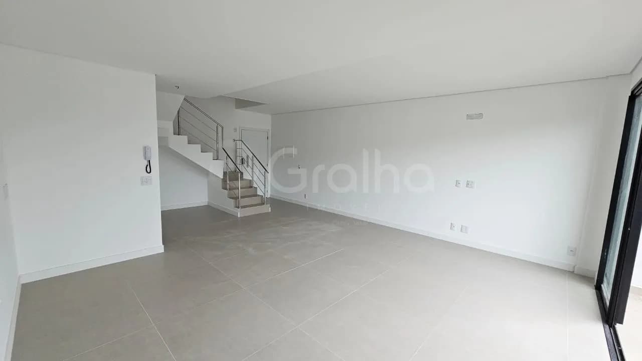 Apartamento duplex para venda com 2 dormitórios em Lagoa Da Conceição com 89 m² — foto 2